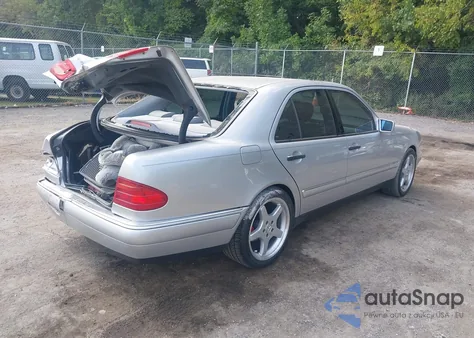 1999 Mercedes-Benz E 430 из США, поврежденный, VIN WDBJF70H2XA766591